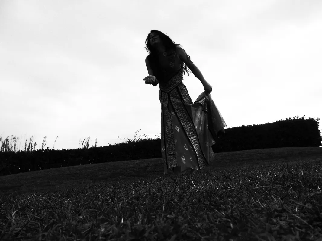 GONG theatrical dance moment